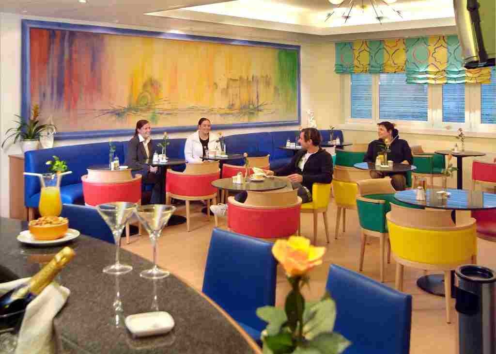 B&B Hotel Salzburg-Nord Buitenkant foto