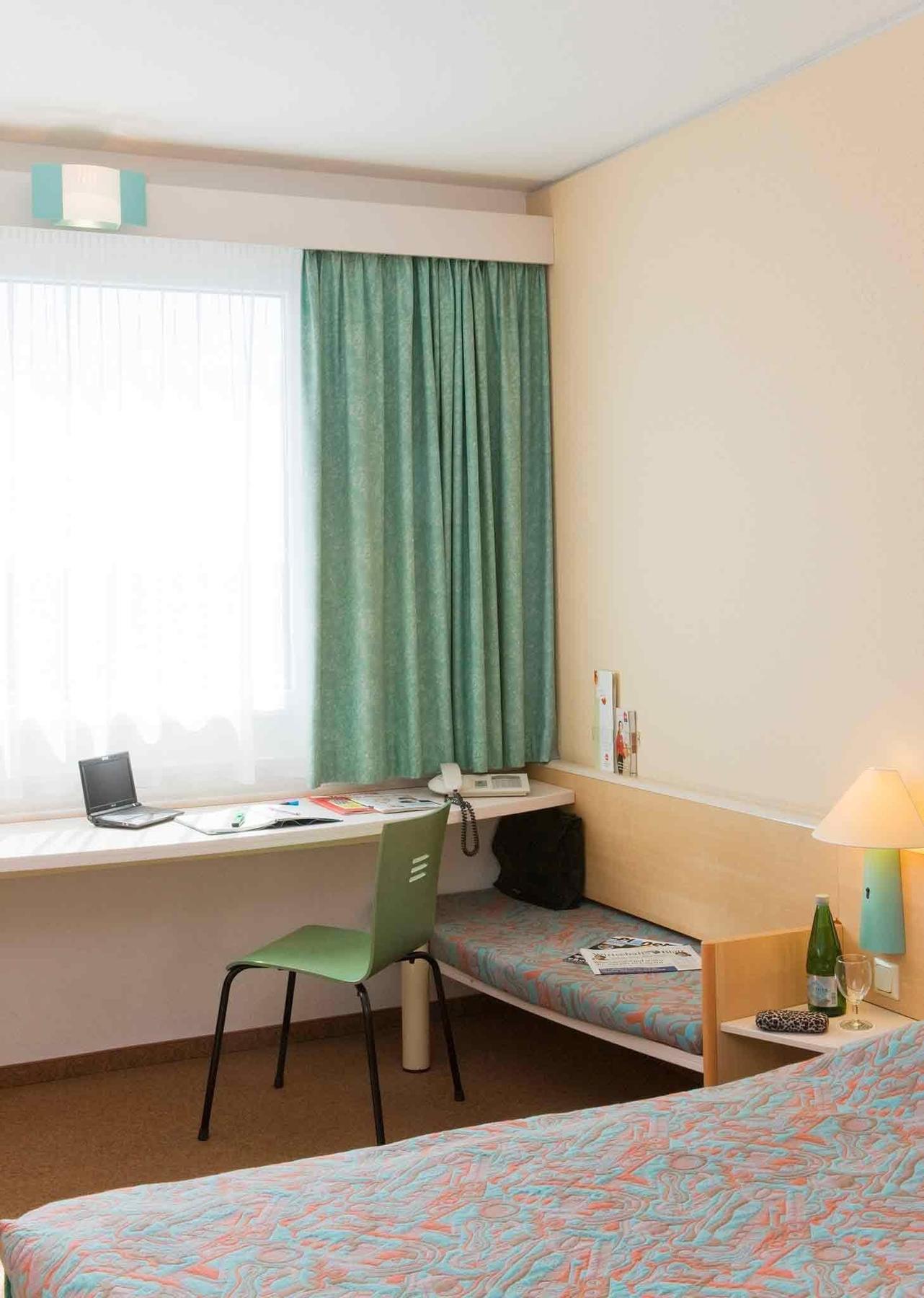 B&B Hotel Salzburg-Nord Buitenkant foto